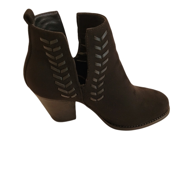 Dominique Nicole Black Booties Sz 8W - Picture 1 of 12